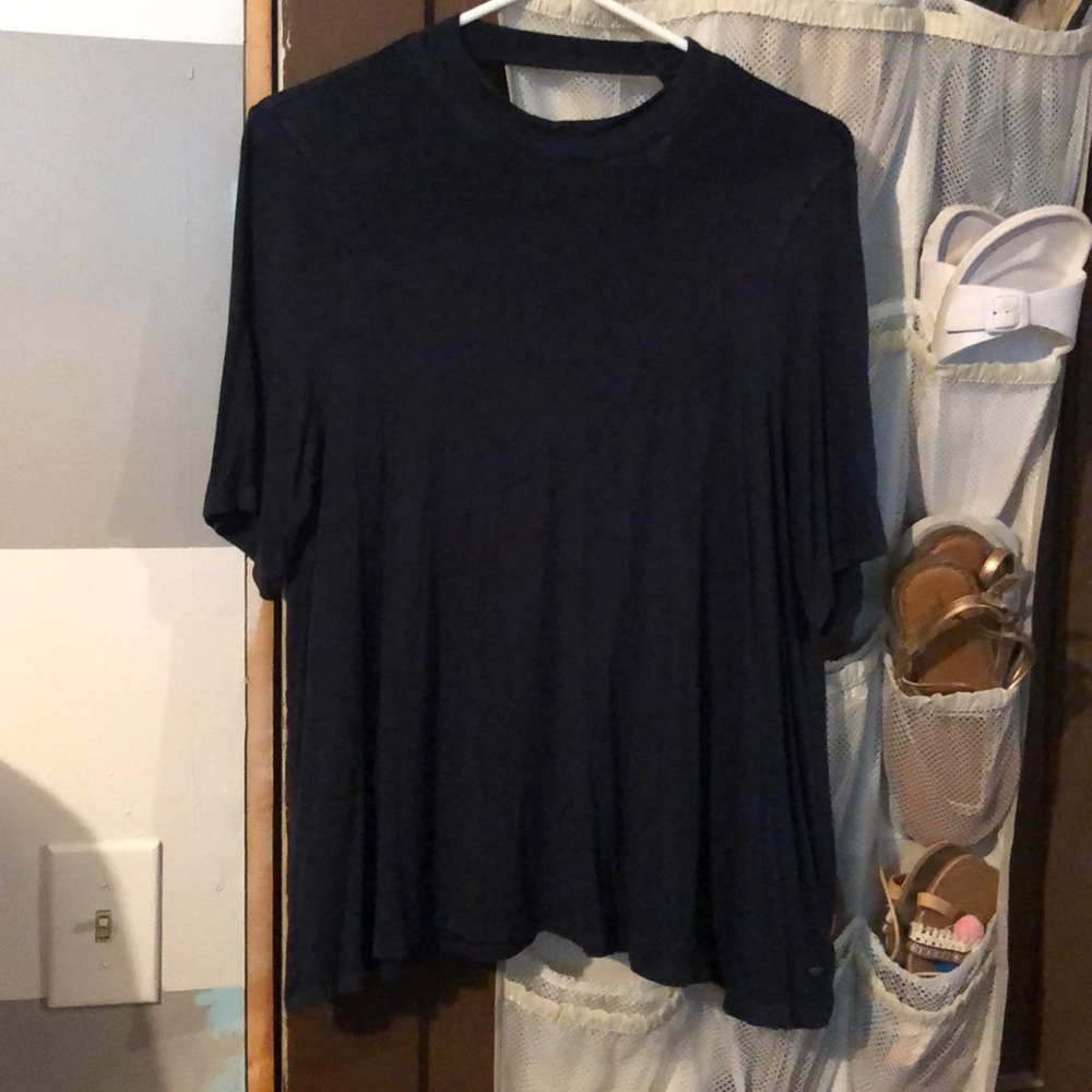 Navy tee